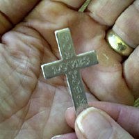 Small-Metal-Cross